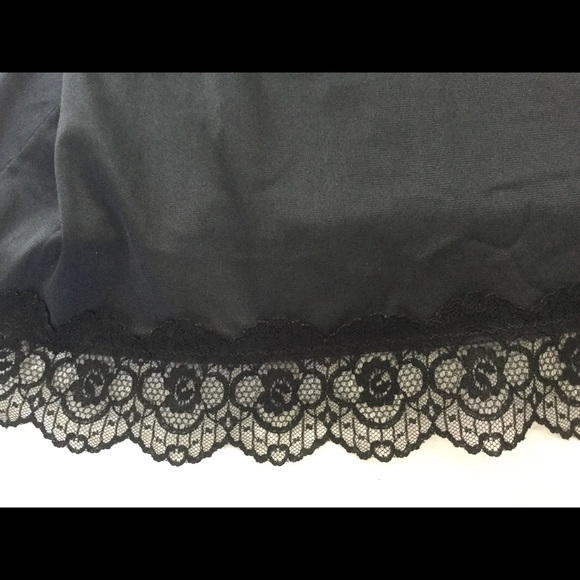 Silky Half Slip - Picture 2 of 2